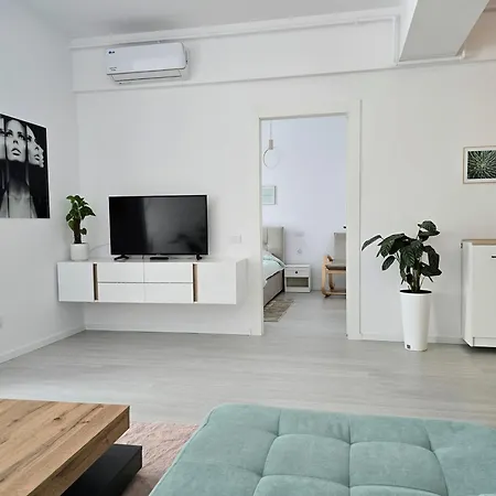 Aviatorii Oxford - 2 *